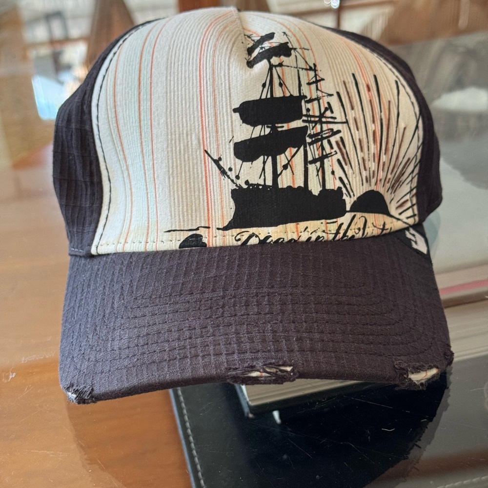 Goorin Bros Black and Cream Pirate Ship Graphic Trucker Hat Men’s OS - Picture 2 of 7